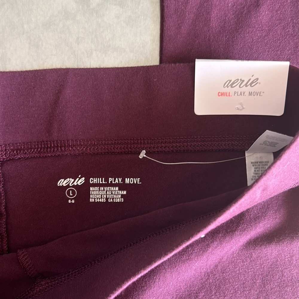 aerie Regular Legging Maroon - Picture 2 of 4